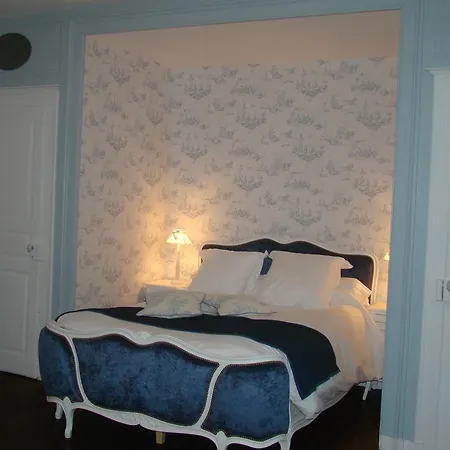 Gentilhommiere Eaux Bleues 3*